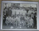 FC La Chaux-de-Fonds champion NLA Saison 1963/64 (Photo grand format encadré sous vitre)